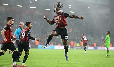 “Борнмут” приховує деталі контракту Семеньйо: чому “Ліверпуль” вже на полюванні за вінгером